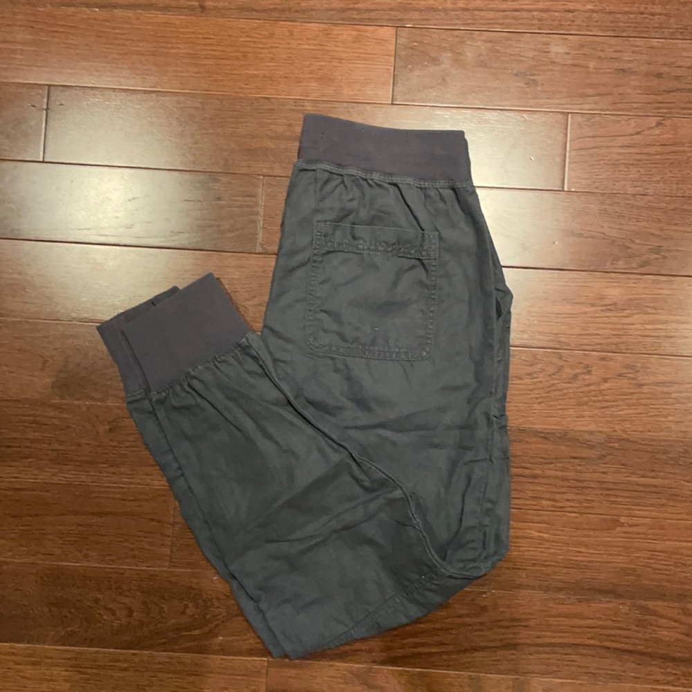 Aritzia TNA pants